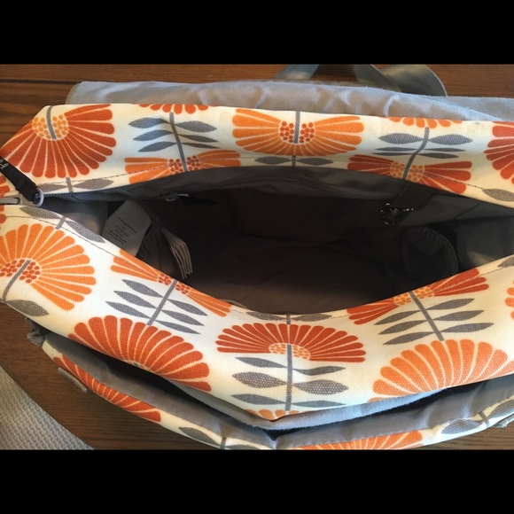 Petunia Pickle Bottom diaper bag - Picture 5 of 6